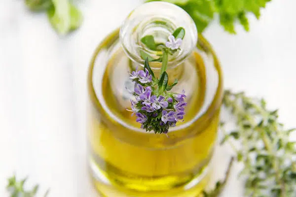 بهترین روغن برای ریزش مو